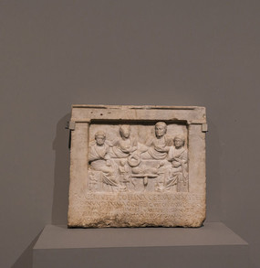 ����ʯĹ��