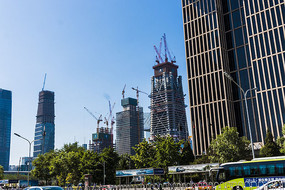 ��¥����