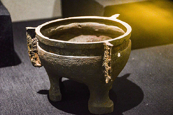 �������ǹ�ս�����ڳ���ͭ��