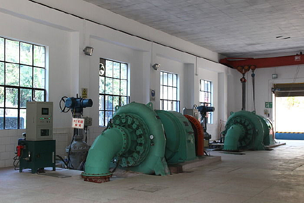 某水电站的两台水轮发电机组