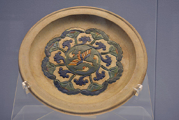 �Ʋ�ɫ����������������