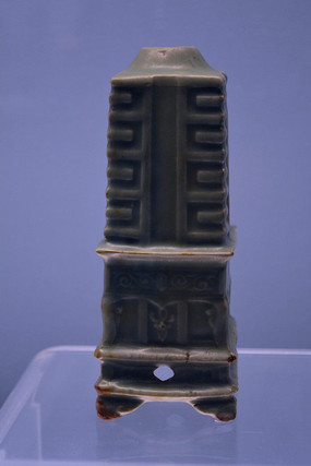 Ԫ��ȪҤ���Է�ƿ