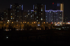 ���е�ҹ��