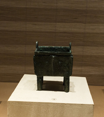 ����ͭ����Զ��