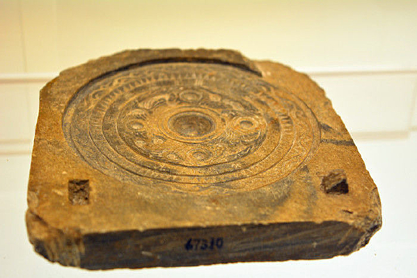 ����ʯ�ƾ�ģ