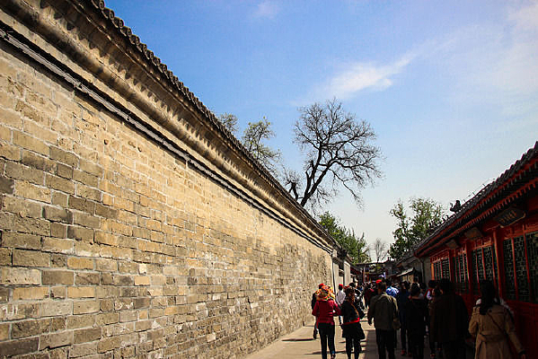 �ϱ���שǽש�οͽ־�ͼƬ