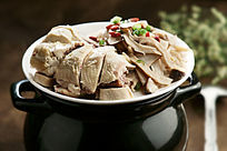 ����б���