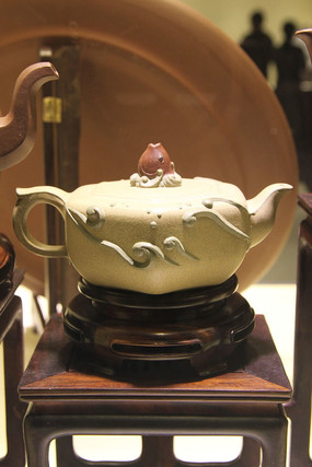 ���鶫���ȴ����