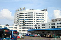 ������վ��¥