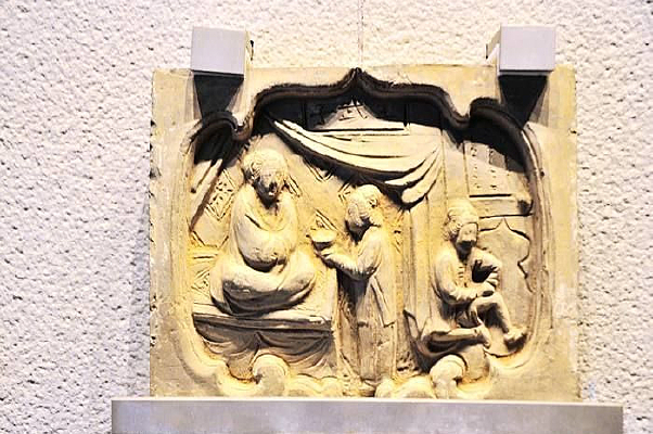 ���������ӹɷ���ש