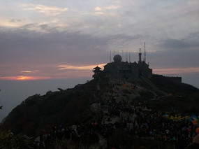 ̩ɽ�ϵ��ճ�