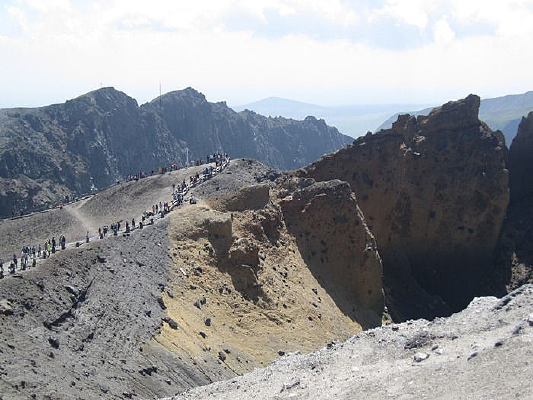 ��������µĸ�ԭɽ������ͼƬ