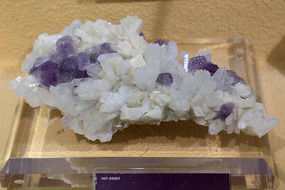 өʯˮ������ʯ