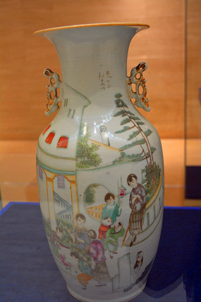 �۲������龰˫��ƿ