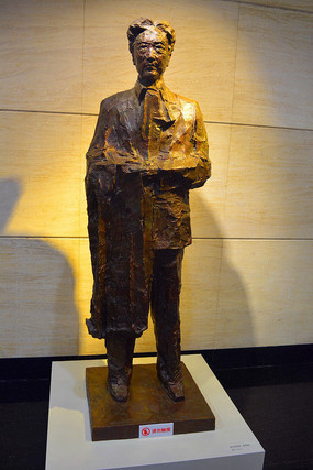 �챯����ͭ����