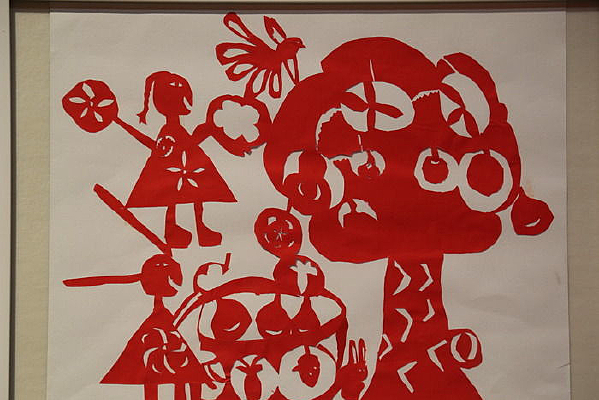 ��ֽ��ɫ�����Ǹ�������