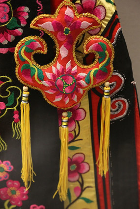 ��װ����