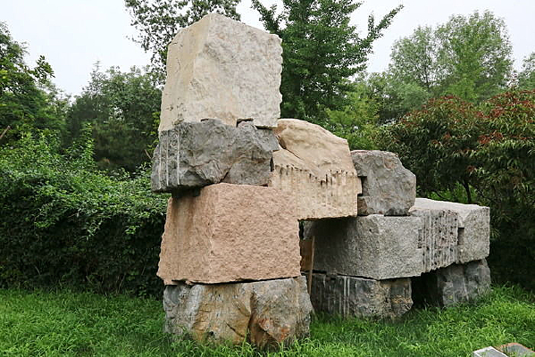 �ձ�����ʯͷ�����