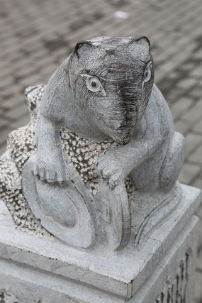 石雕十二生肖老鼠