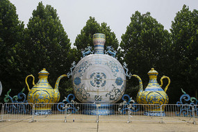 �㳡�ϵľ��͵���