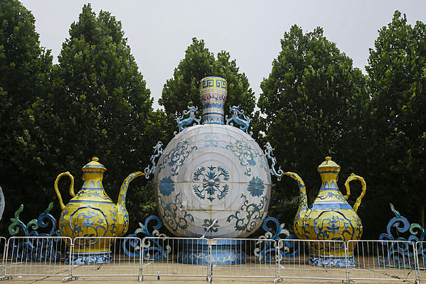 �㳡�ϵľ��͵���