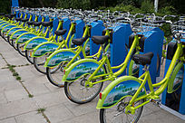 �������г�