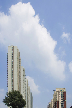 ��ɽ����·����ĸ߲������Ⱥ