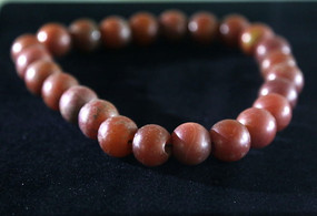 ��ɫ��觷�