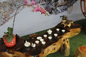 ���պ�����