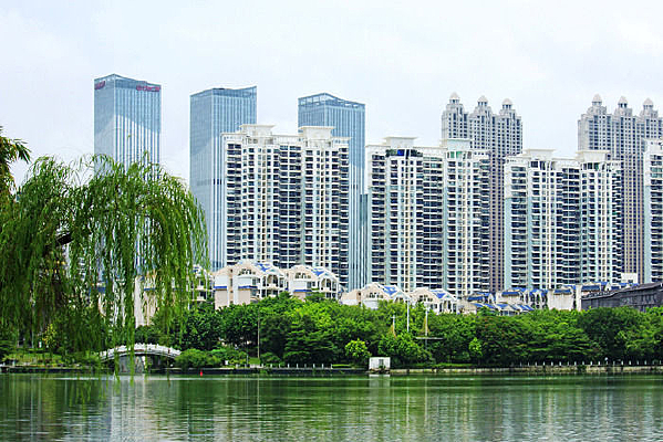 ���߽���