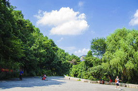 ǧɽ�ŵ��عؿ�������ɽ�����