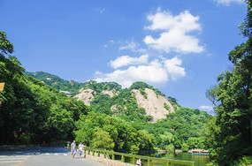 ǧɽ��̶̶ˮ��ɽ�����