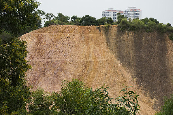 �˹��������ɽ�·�ֹɽ�廬��