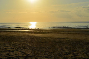 �ճ�����ɳ̲���ͼƬ