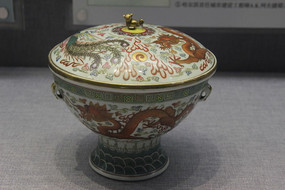 ������ʨť�����Ƹ������