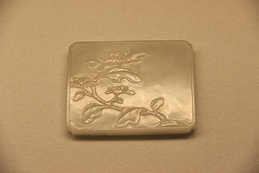 ���񸡵�ջ���Ƕ��