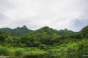 ǧɽ�һ�Ϫ��Ϫˮɽ�������