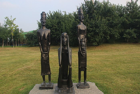 �ȴ���������