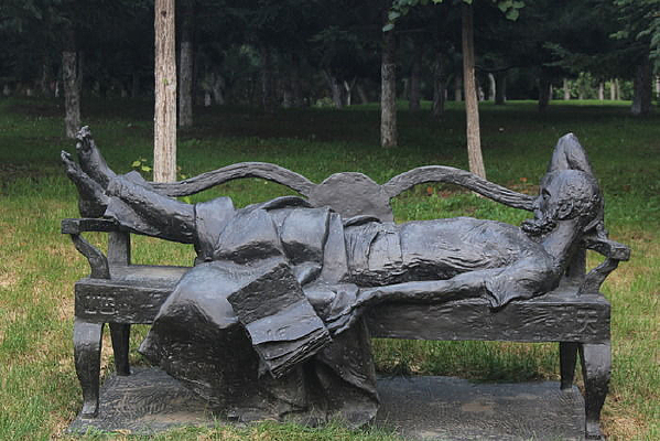 ��ɫ������������