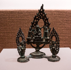 �ɴ�ͭһ���������������