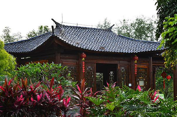 ����С��