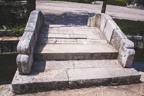 �����Сʯ��