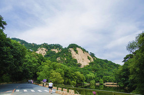 ǧɽ��̶ɽ�����������