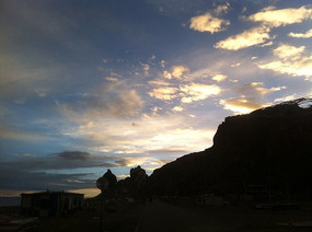 �ƻ���ɽ���Ӱ