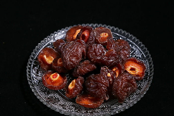 ���еĺ�ɫ��÷�ɹ�