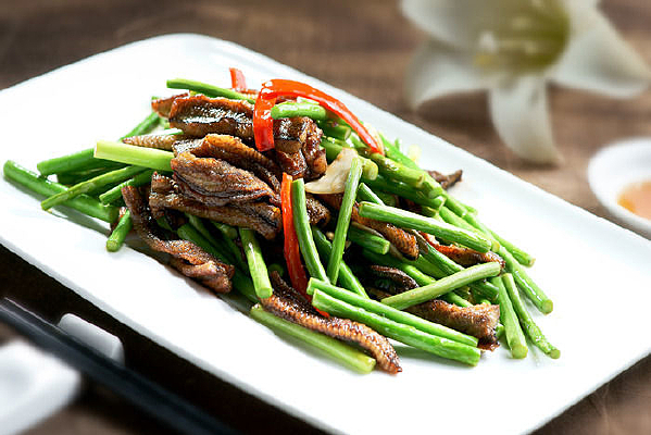 ������˿