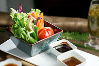 ��԰����