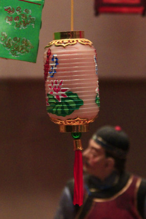 ��ɫ����