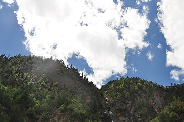 �����µ���ɽ����