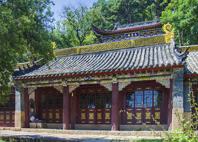 ǧɽľ���ֽ�������ľ